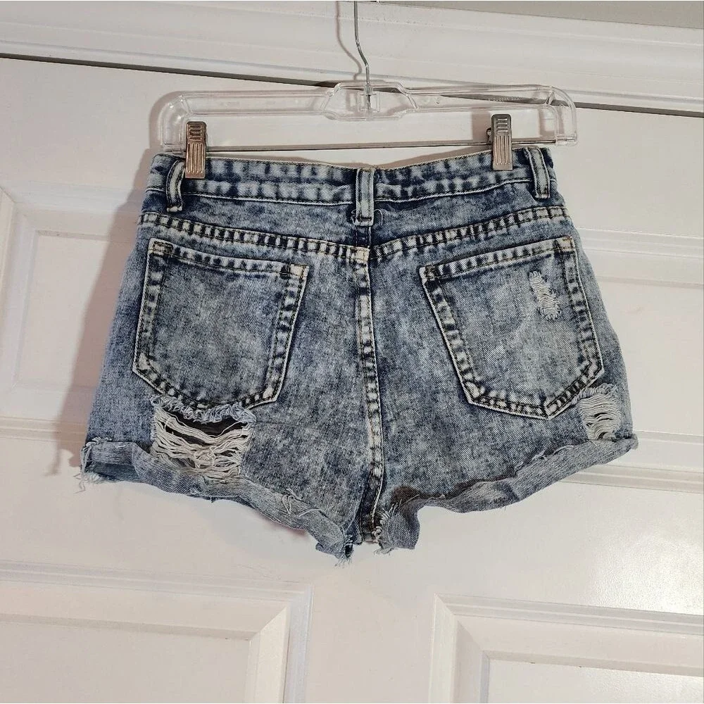 SHEIN stylish distressed